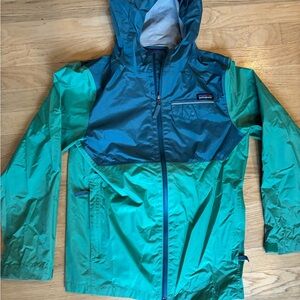 Patagonia Kids Torrentshell Rain Jacket- size XL (14)